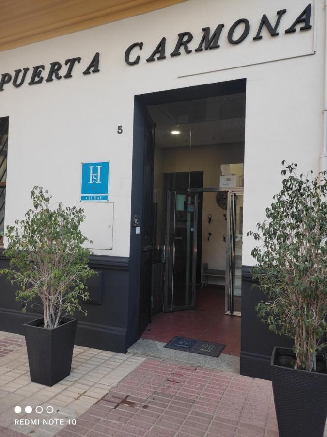 Gasthuis Puerta Carmona Sevilla