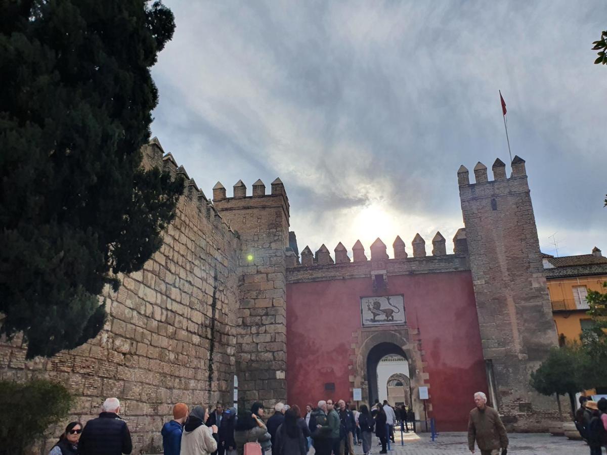 Gasthuis Puerta Carmona 2*
